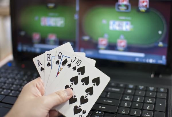 Pengguna memanfaatka panduan responsible gaming untuk bermain dengan aman dan penuh kendali